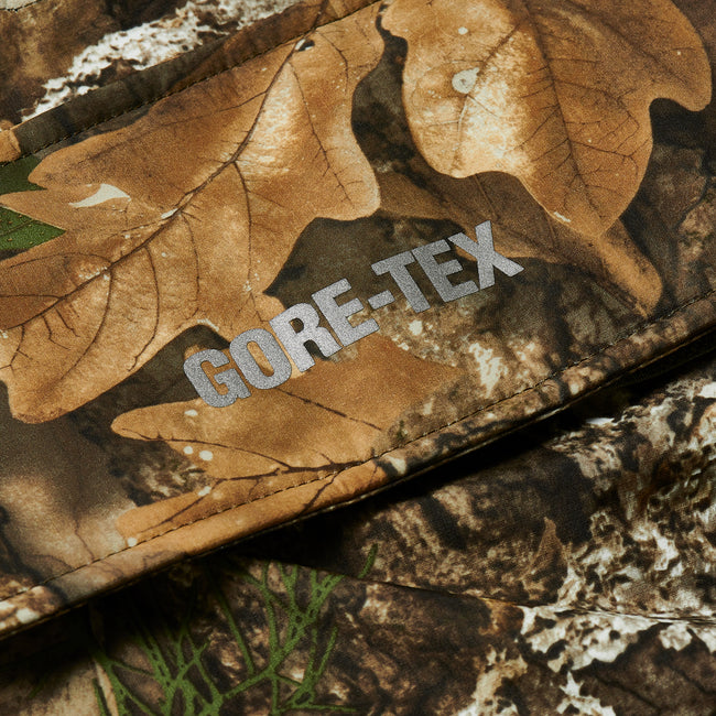 Palace Gore-tex Cargo Down Realtree Apx Jackets | AZQB-30826